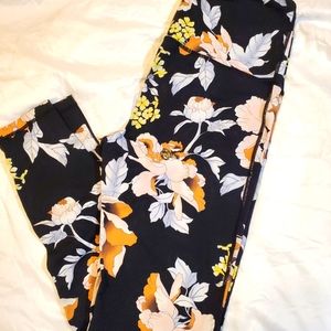MONO B yoga pants size large floral pattern wide waist Super cute
